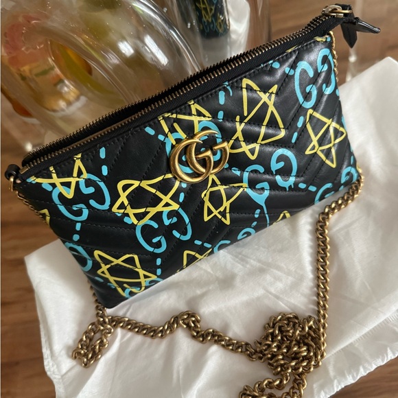 Gucci Handbags - Gucci Black and Yellow Patterned Women's Bag